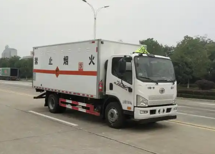 永顺爆破器材运输车可以上高速吗?